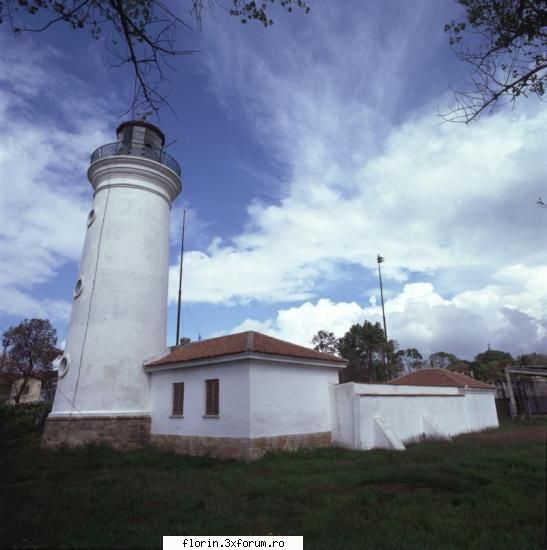 Delta Dunari - Alaturi de canalele principale, in reteaua - Travel & Geographic