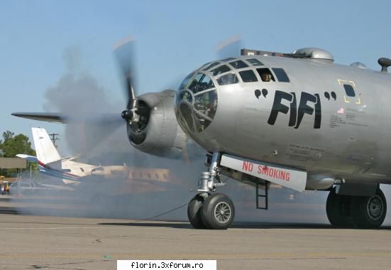 Wallpaper_-_Airplanes_I - florinflorin - Wallpapers